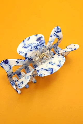 Vintage Toile Pattern Claw Clips