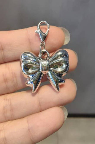 CLASSIC SILVER BOW SHOE CHARM | 40SD102: Silver