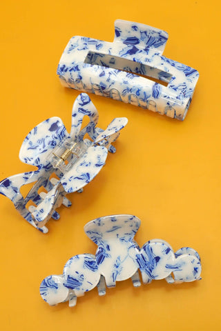 Vintage Toile Pattern Claw Clips