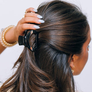 Open Jet Black Petite Hair Clip