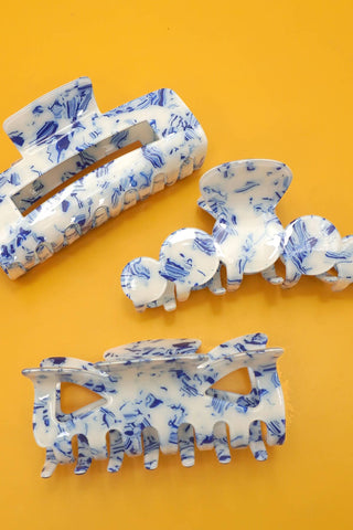 Vintage Toile Pattern Claw Clips