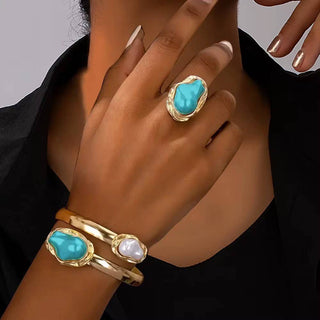 Serenity Shell Bangle