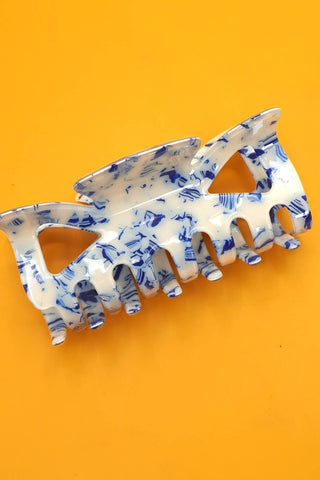 Vintage Toile Pattern Claw Clips