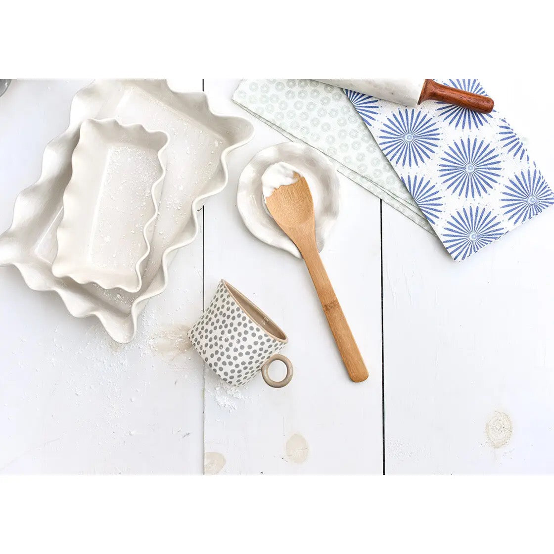 Coton Colors Signature White Ruffle Spoon Rest - Thumbnail 2