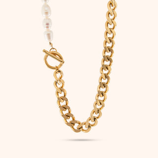 Lumina Link Necklace in Gold
