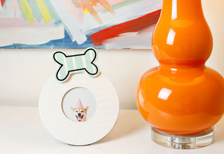 White Medium Stripe Mini Round Frame