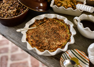 Signature Ruffle Pie Dish White
