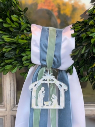Nativity Acrylic Wreath Charm