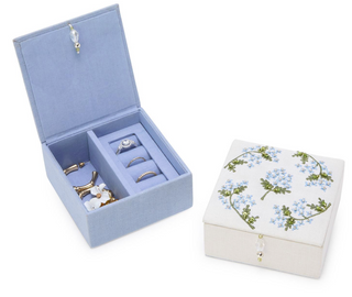 Hydrangea Small Jewelry Box with Beaded Tassel Puller