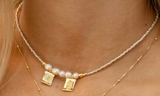 Sweet Grace Scapula Necklace