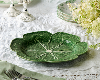 13" Cabbage Round Platter