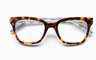 Buzzworthy Peepers Readers