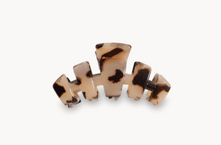 Classic Blonde Tortoise Hair Clip