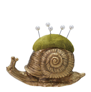 Velvet Pin Cushion with 5 Pearl Head Pins